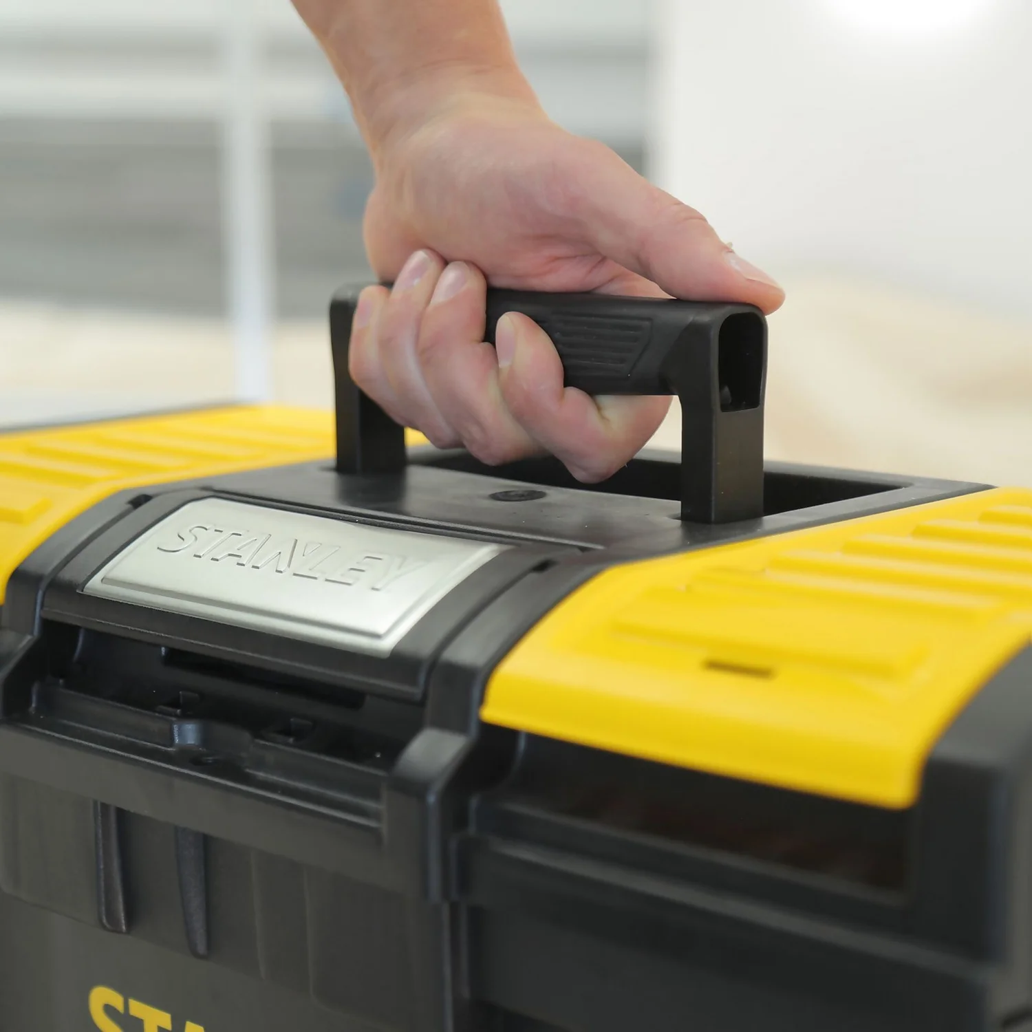 STANLEY Essential 19''Toolbox (STST1-75517) 8 STANLEY Essential 19''Toolbox (STST1-75517) - Image 6