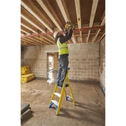 Werner Fibreglass Platform Step Ladder - 3 Tread -Silverlife Store 12824230 8024833199485687