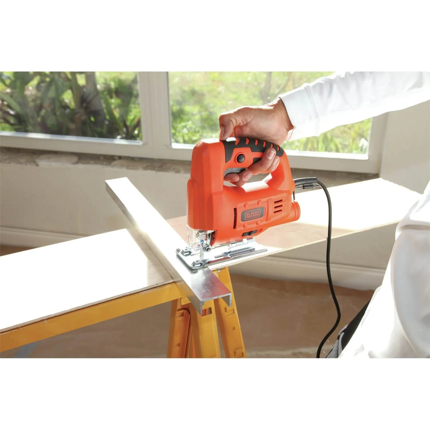 Black & Decker BLACK+DECKER Heavy Duty 400W Corded Jigsaw With Blade (KS501-GB) 8 Black & Decker BLACK+DECKER Heavy Duty 400W Corded Jigsaw With Blade (KS501-GB) - Image 6