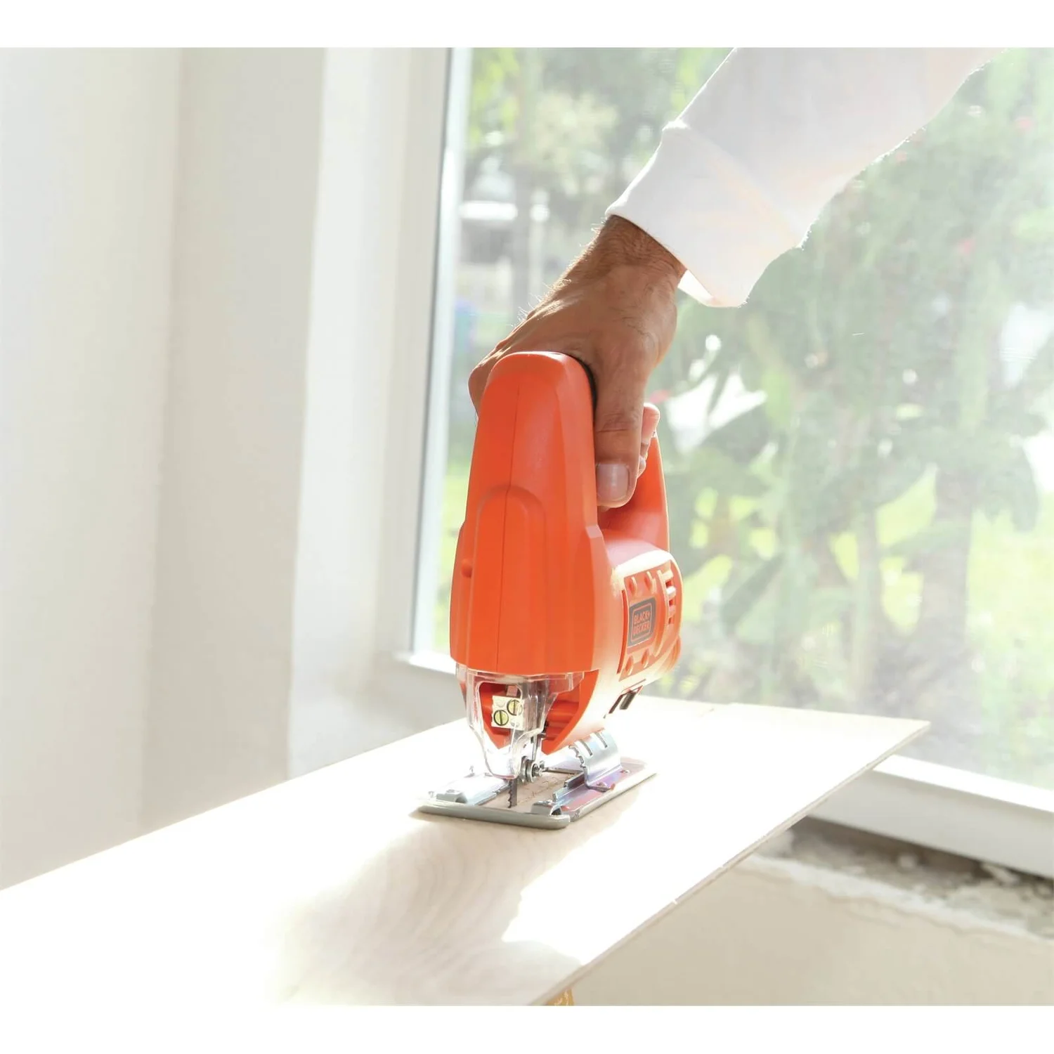 Black & Decker BLACK+DECKER Heavy Duty 400W Corded Jigsaw With Blade (KS501-GB) 7 Black & Decker BLACK+DECKER Heavy Duty 400W Corded Jigsaw With Blade (KS501-GB) - Image 5