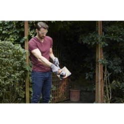 Black & Decker BLACK+DECKER 115mm 710W Corded Angle Grinder With 5 Cutting Discs (BEG010A5-GB) -Silverlife Store 12838248 2014832978428008