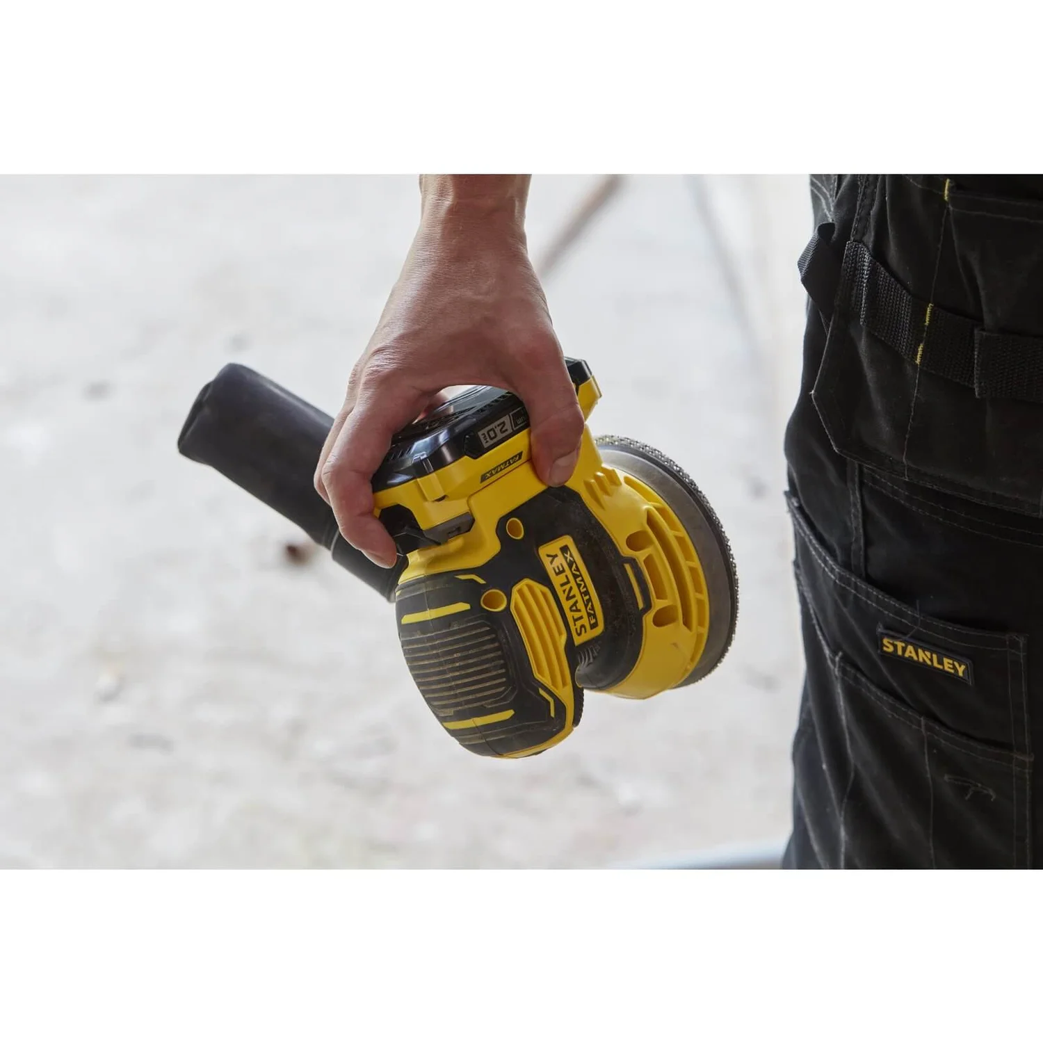 STANLEY FATMAX V20 18V Cordless Random Orbital Sander (SFMCW220D1S-GB) 9 STANLEY FATMAX V20 18V Cordless Random Orbital Sander (SFMCW220D1S-GB) - Image 7