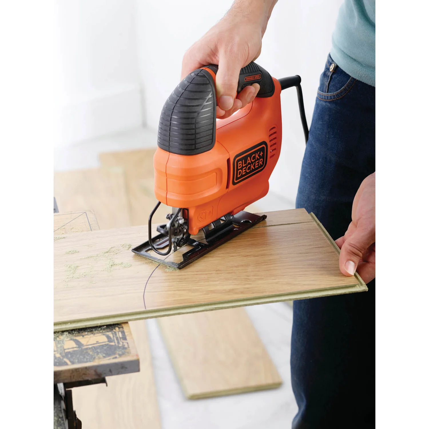 Black & Decker BLACK+DECKER Variable Speed 520W Corded Jigsaw With Blade And Kit Box (KS701EK-GB) 4 Black & Decker BLACK+DECKER Variable Speed 520W Corded Jigsaw With Blade And Kit Box (KS701EK-GB) - Image 2