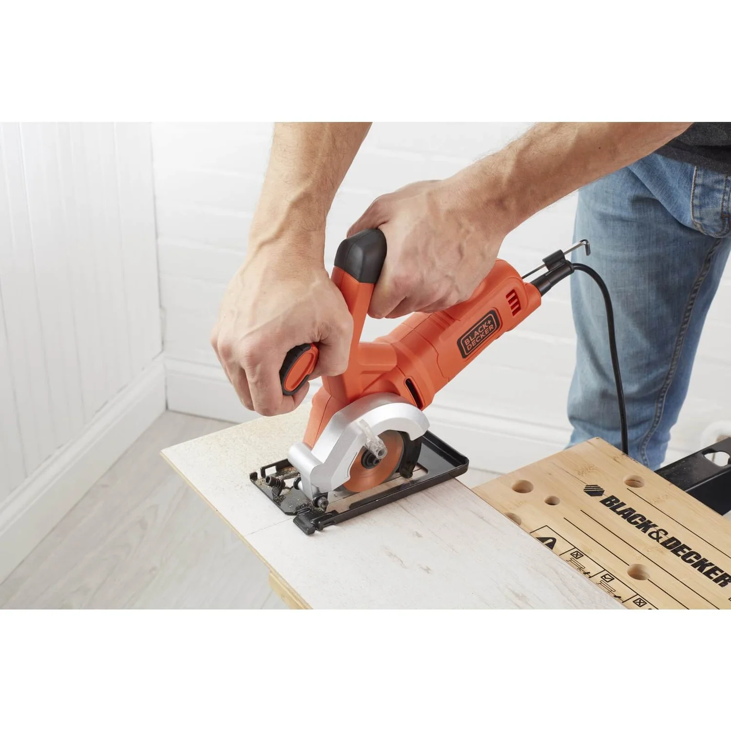 Black & Decker BLACK+DECKER Mini 400W Corded Circular Saw With Blades And Kit Box (BES510K-GB) 3 Black & Decker BLACK+DECKER Mini 400W Corded Circular Saw With Blades And Kit Box (BES510K-GB)