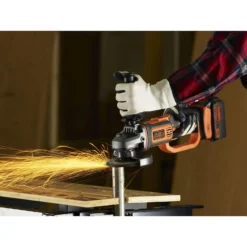 Black & Decker BLACK+DECKER 125MM 18V Cordless Angle Grinder With 3 Discs (BCG720D13-GB) -Silverlife Store 12838922 2044866673510890