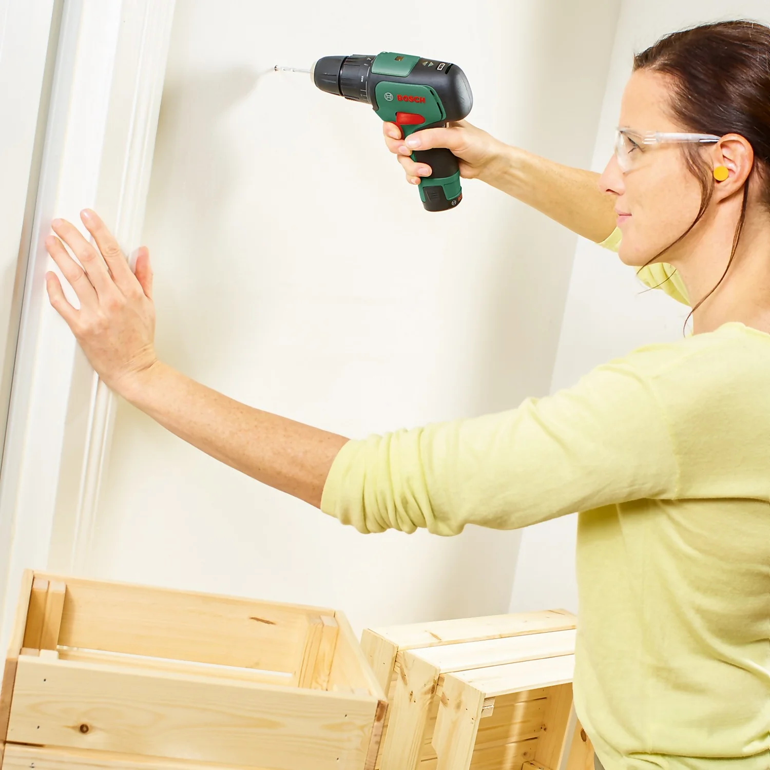 Bosch EasyImpact 12 Combi Drill With 1x 1.5 Ah Battery & Charger 8 Bosch EasyImpact 12 Combi Drill With 1x 1.5 Ah Battery & Charger - Image 6